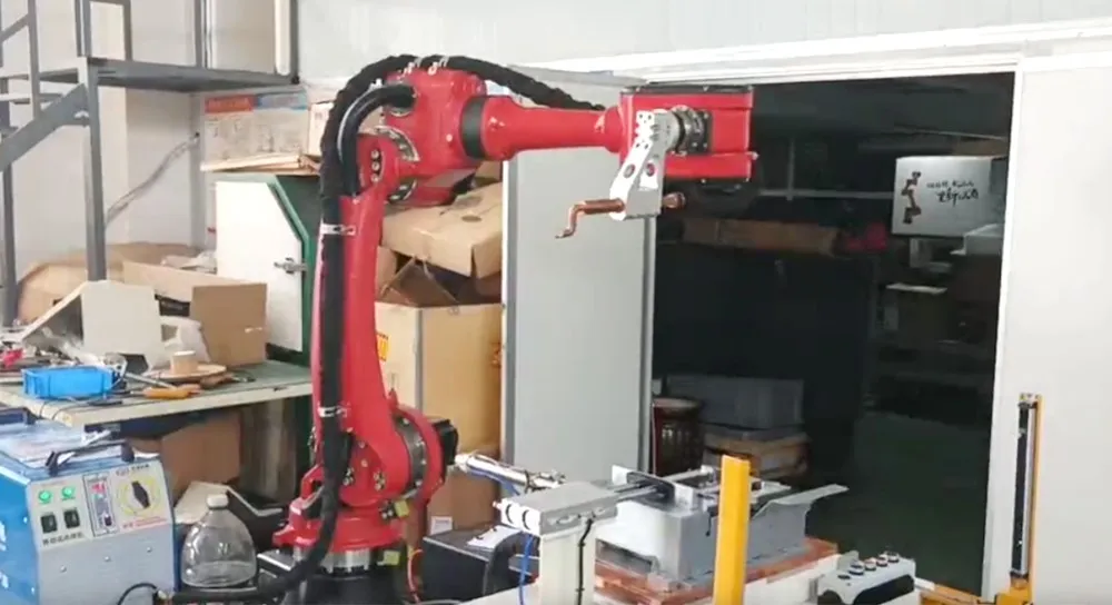 Robot BORUNTE trong khu thử nghiệm